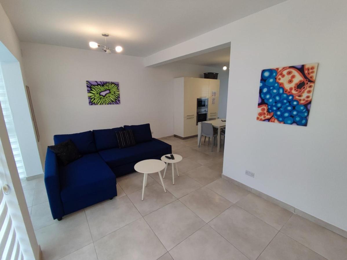 Modern Apartment In Gzira מראה חיצוני תמונה