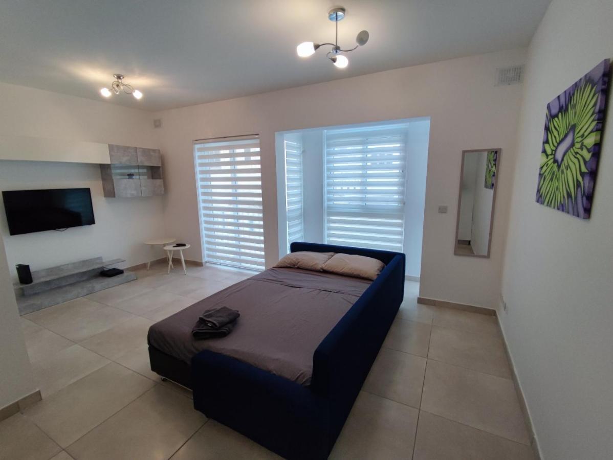 Modern Apartment In Gzira מראה חיצוני תמונה